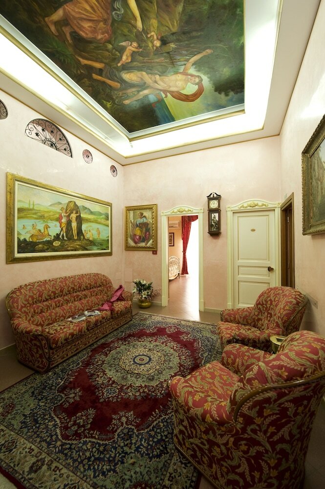 Hotel Joli