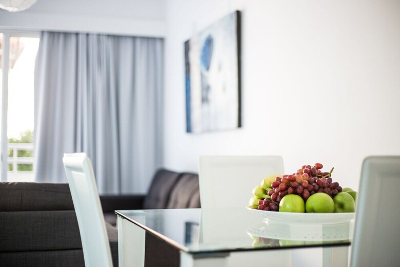 Corina Apartments