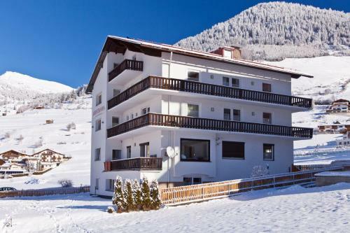 Hostal Amontanara