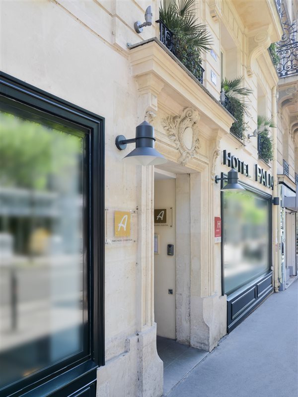 Hotel Palm Opera