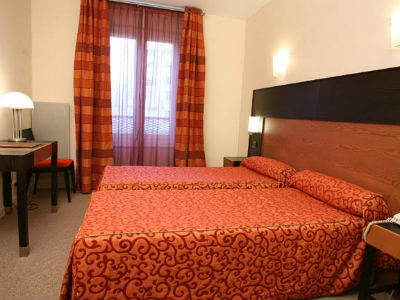 Hotel Raspail Montparnasse