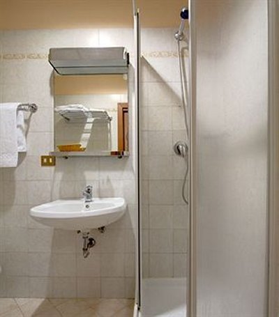 Urbis Hotel
