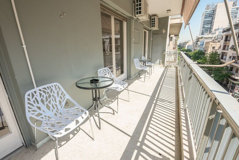 Victoria Apartment