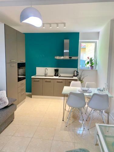 Apartamentos Deluxe Suites Mandi?
