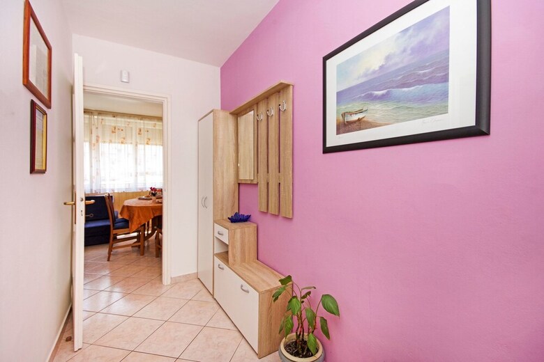 Apartments Mi�e