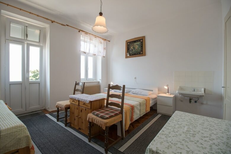 Apartments Josip