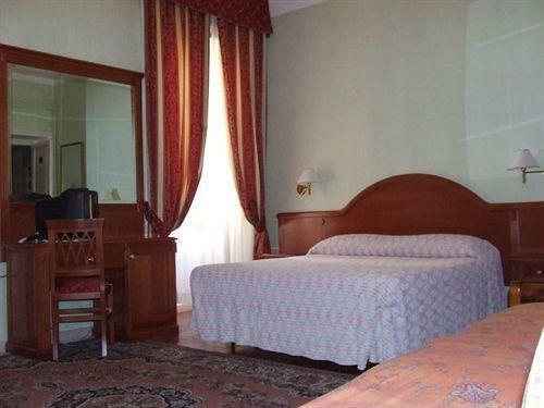 Hotel Sandra