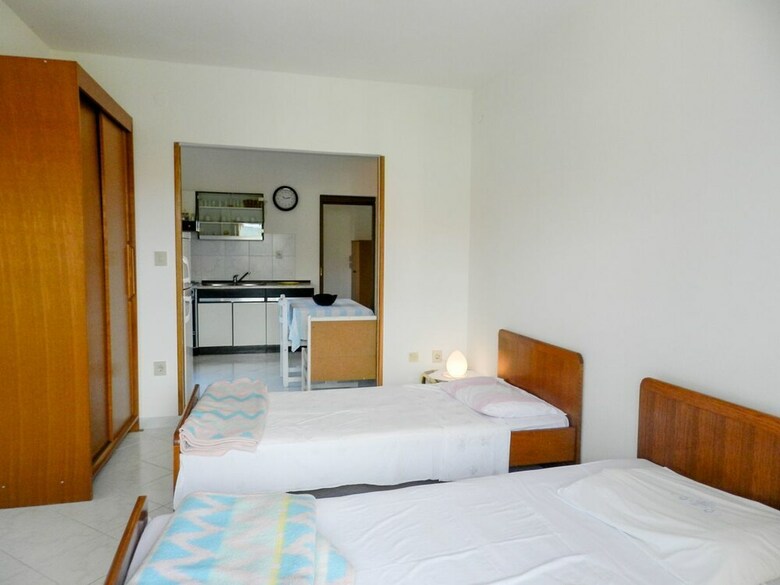 Apartments Josip