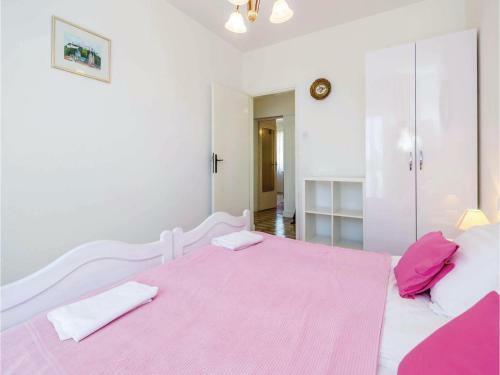 Apartment Creska I