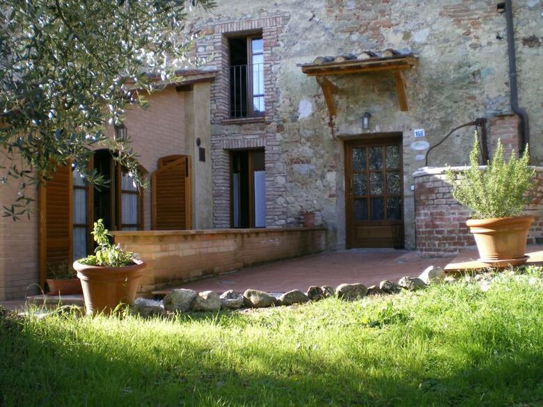 Residencia Fullino Nero