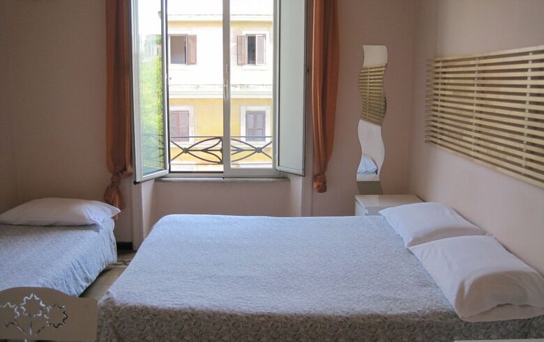 Bed & Breakfast Carlo Alberto House