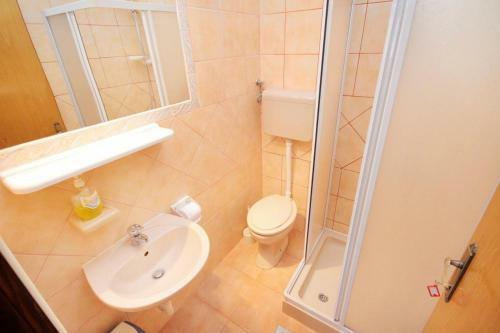 Hostal Apartments With A Parking Space Senj - 5577