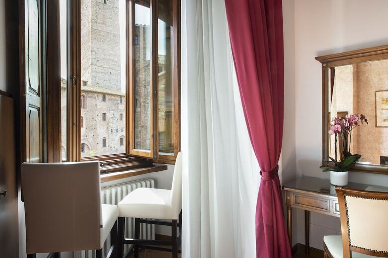 Hotel Leon Bianco