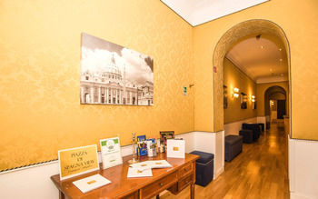 Hotel Piazza Di Spagna View