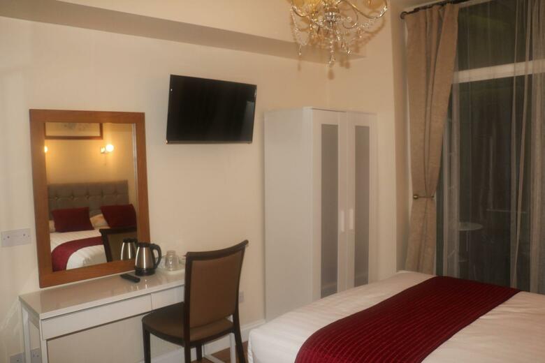 Hotel Barry House