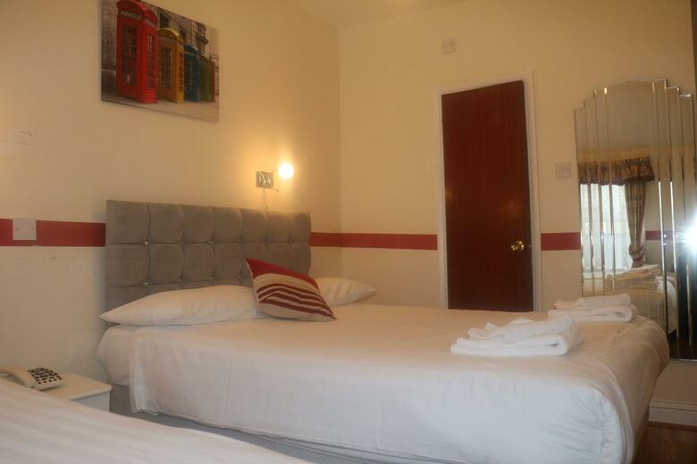 Hotel Barry House