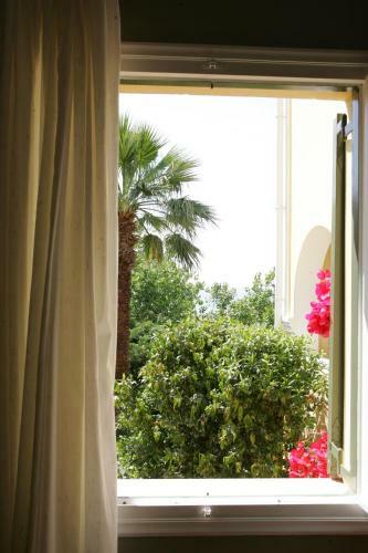 Aparthotel Mounda Beach Hotel