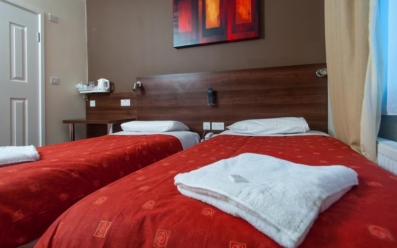 Hotel Marble Arch Inn