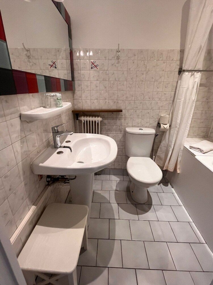 Azurene Royal Hotel
