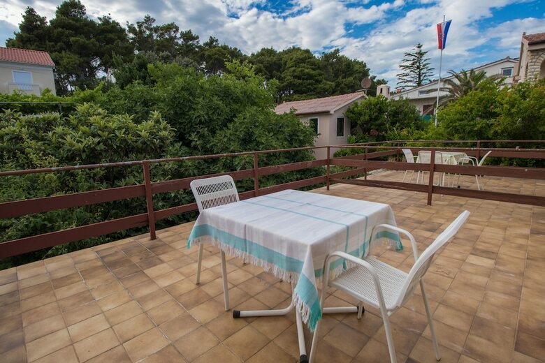 Hostal Rooms Marica