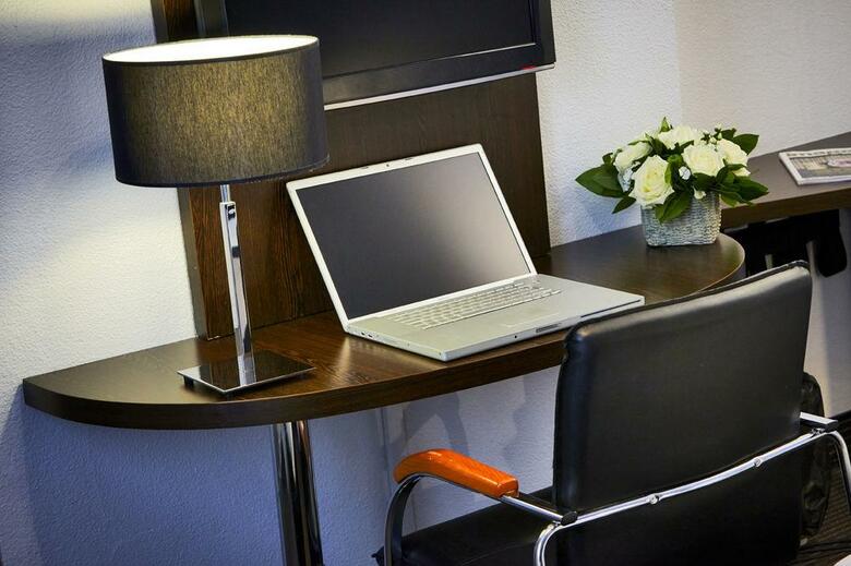 Hotel Kyriad Marseille Centre Paradis Prefecture