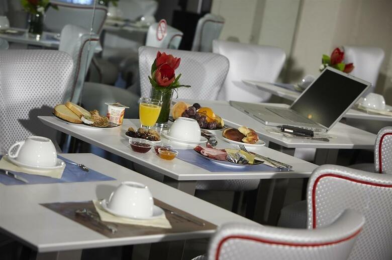 Hotel Kyriad Marseille Centre Paradis Prefecture