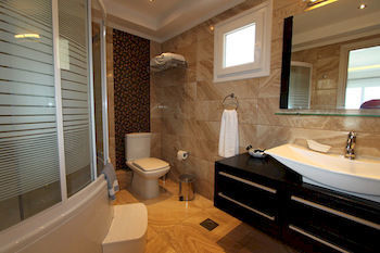 Paralia Luxury Apartments