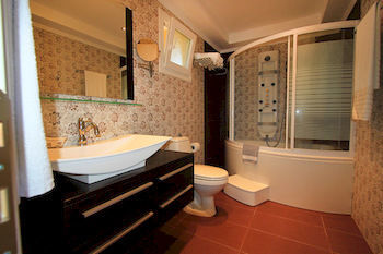 Paralia Luxury Apartments