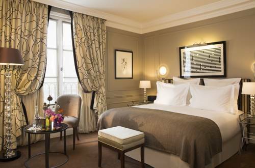Hotel Le Burgundy Paris