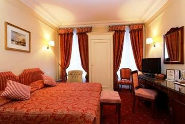 Hotel Queen Mary
