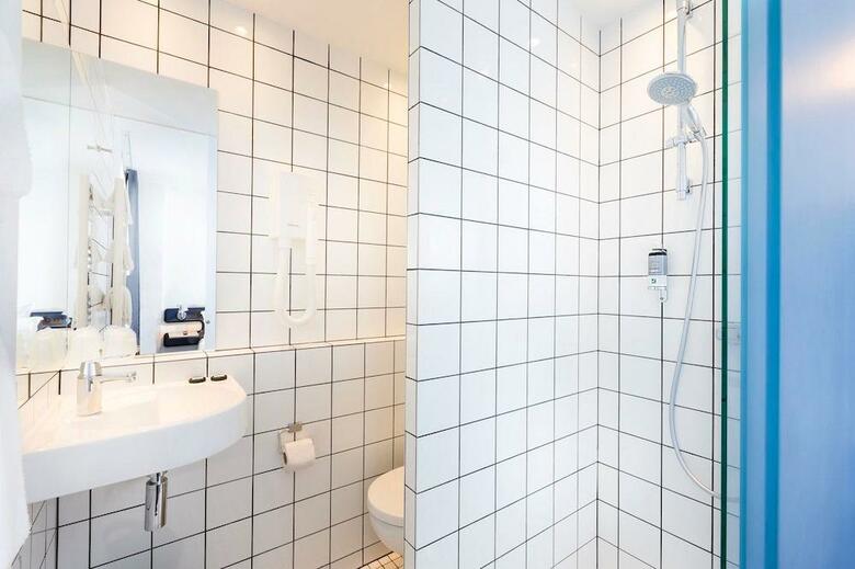 Hotel Libertel Canal Saint Martin