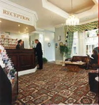 Cromwell Crown Hotel