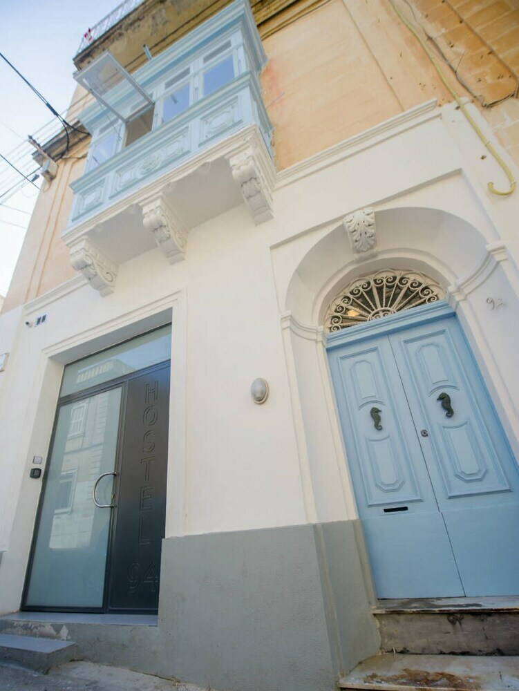 Hostel 94