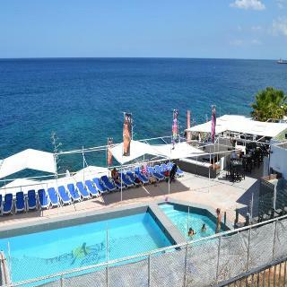 Pebbles Boutique Aparthotel