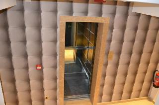 Pebbles Boutique Aparthotel