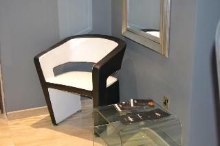 Pebbles Boutique Aparthotel