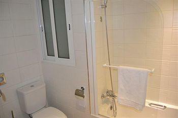 Pebbles Boutique Aparthotel