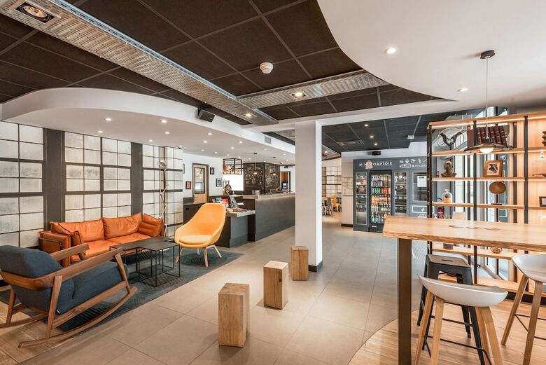 Timhotel Chartres Chatelet