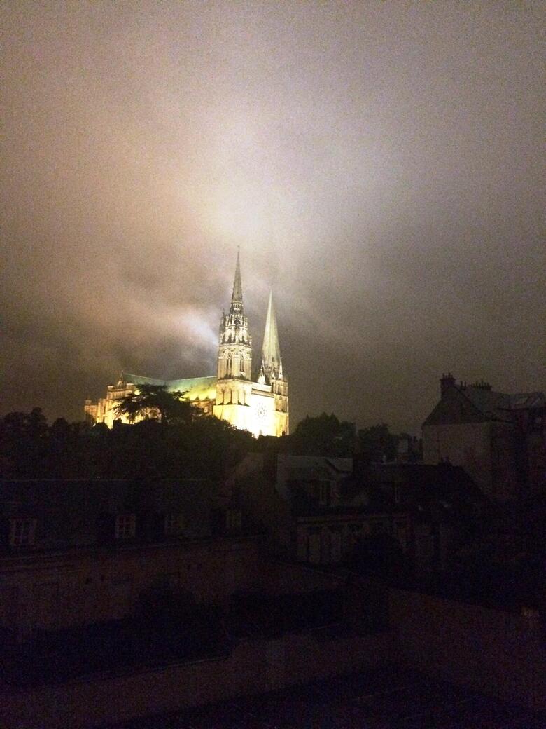 Timhotel Chartres Chatelet