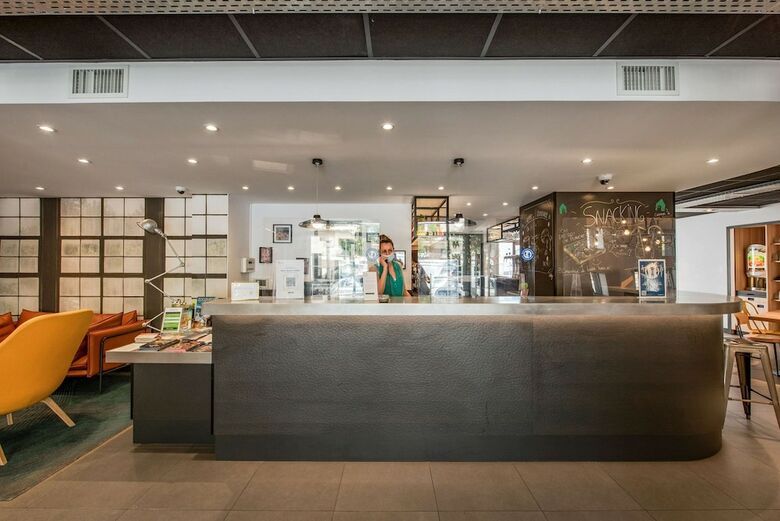 Timhotel Chartres Chatelet