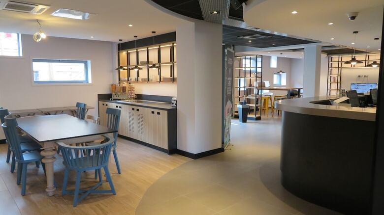 Timhotel Chartres Chatelet