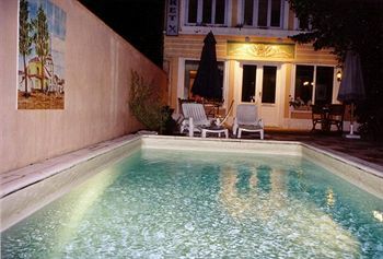 Hotel De La For�t