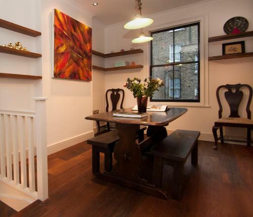 Veeve - Two Bedroom Apartment St Charles Square - Notting Hill