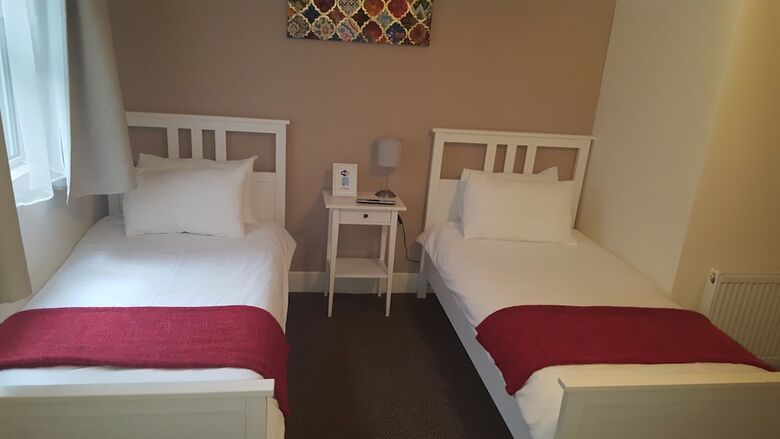 Hostal The Regent Guest House