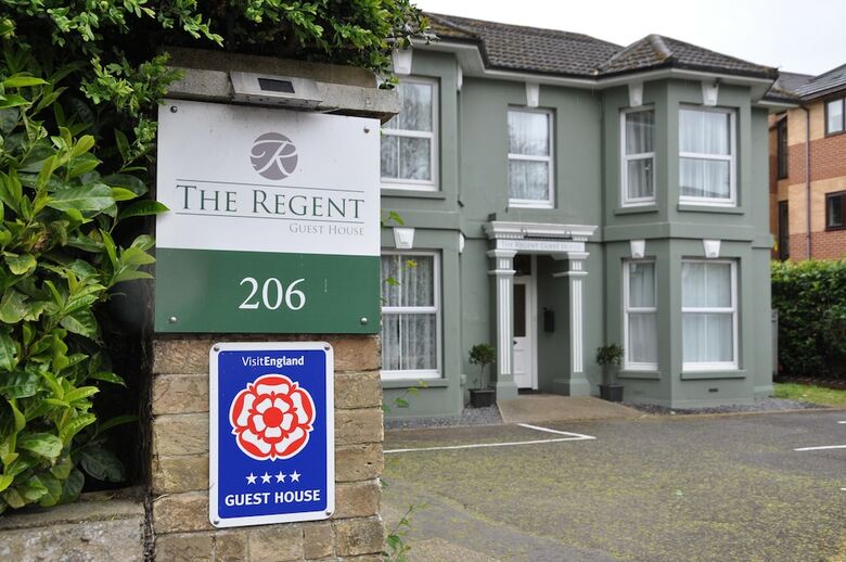 Hostal The Regent Guest House