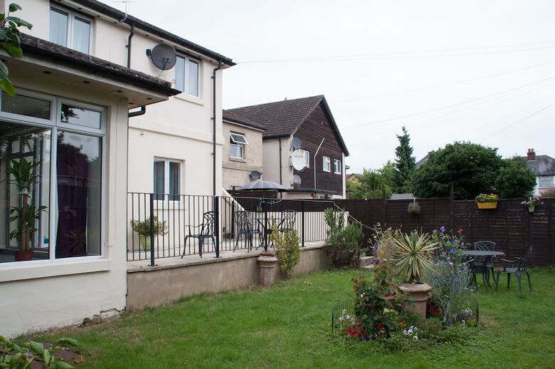 Hostal The Regent Guest House