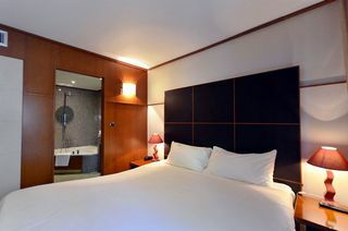 Hotel Goldstar Resort & Suites