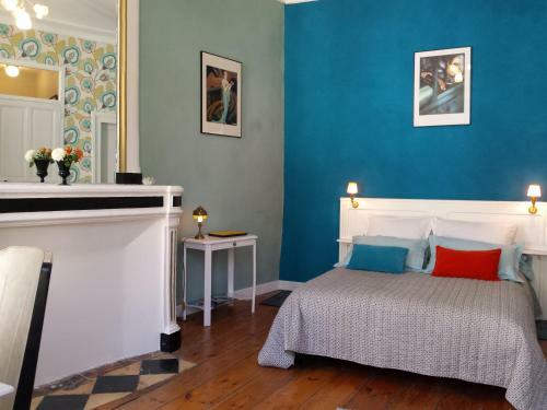 Hostal Beaux Esprits Chambres D'h�tes Et S�minaires