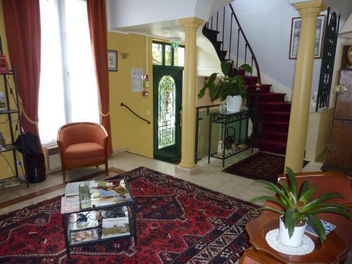 Hotel H�tel Du Manoir