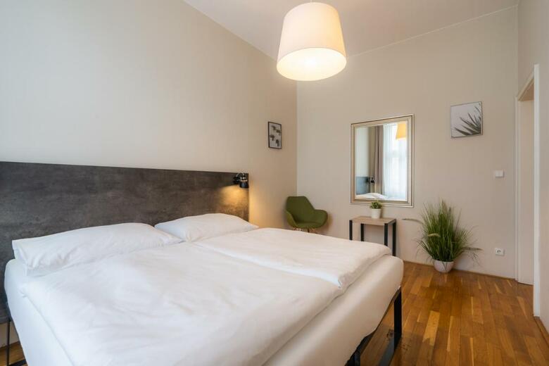 Ea Aparthotel Melantrich